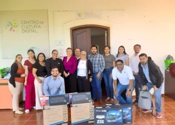 Gobierno del Estado de Colima entrega computadoras a Registro Civil de Coquimatlán, Armería e Ixtlahuacán