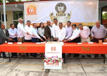 Conmemora Educación Colima 66 aniversario de la fundación de la Sección 39 del SNTE