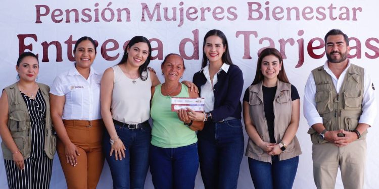 Pensión Mujeres Bienestar y Programas para Personas Adultas Mayores son para agradecer todo lo que han entregado por el país: Indira