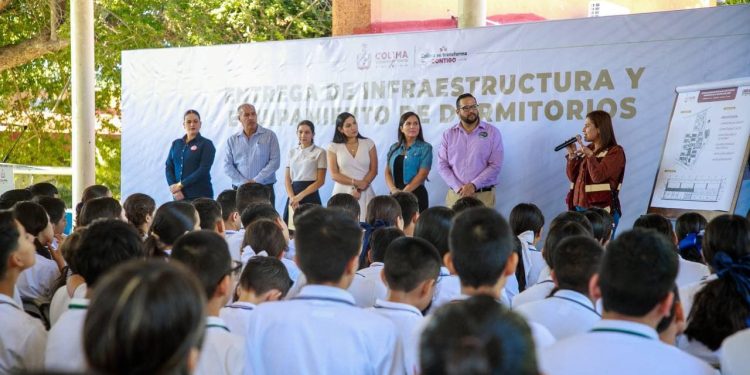 Indira Vizcaíno entrega nuevo edificio y mobiliario a ‘Escuela de Talentos’, en Villa de Álvarez