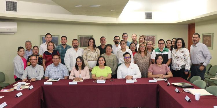 Promueve Gobierno del Estado de Colima estilos de vida saludables en entornos escolares