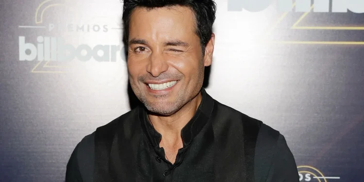 Con 56 años y una condición física envidiable Chayanne nos sorprende con los pasos prohibidos