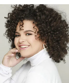 Lucerito Mijares – “Vivir asi es morir de amor”
