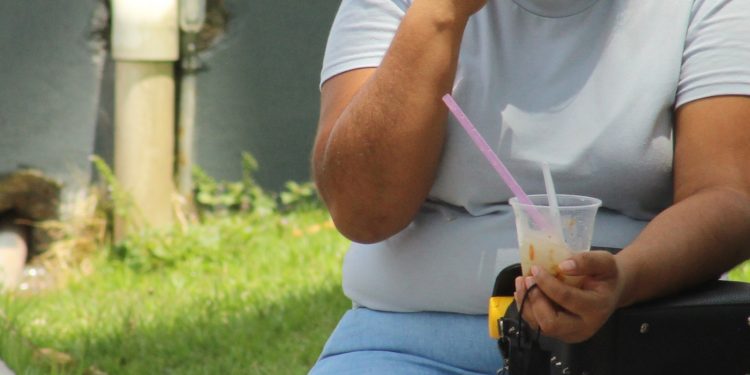 Obesidad puede causar enfermedades crónicas y graves, advierte Salud Colima