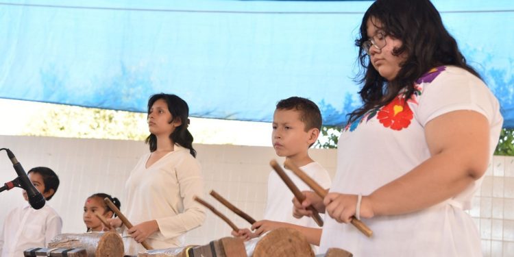 Continuó la Brigada de Arte y Tradición de Cultura Colima, en primaria Miguel Galindo