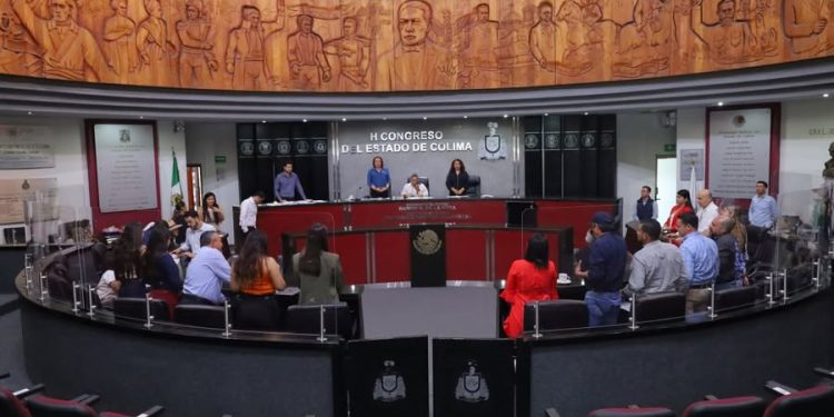 SesiónOrdinaria | Agotados los puntos del orden del día, la Presidenta de la Mesa Directiva, diputada Mirella Martínez, declara clausurada esta Sesión Ordinaria y cita a próxima para el jueves 13 de febrero a las 11:00 horas.