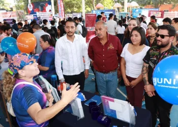 Con excelente participación de estudiantes, realizan Feria Profesiográfica 2025 en Manzanillo