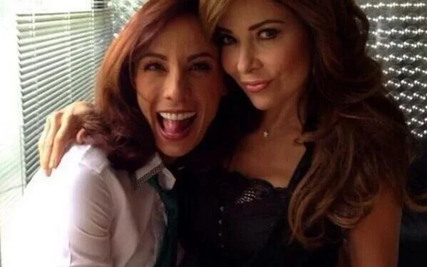 ‘Gloria Trevi’ invita al escenario a ‘Consuelo Duval’ y dan gran concierto