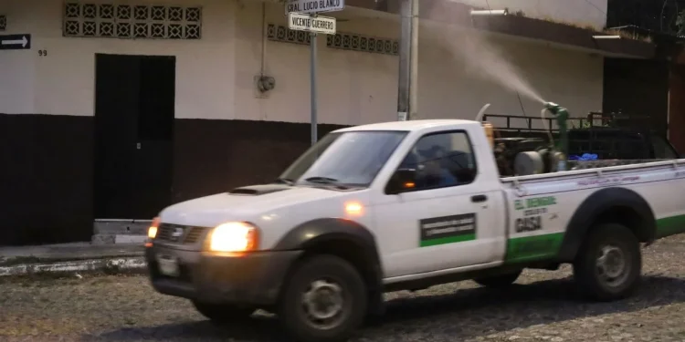 Secretaría de Salud logra disminuir el dengue en el estado de Colima