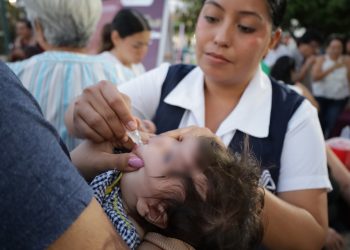Vacunación infantil gratuita es un escudo protector a menores contra 16 enfermedades
