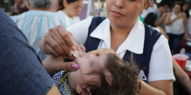 Vacunación infantil gratuita es un escudo protector a menores contra 16 enfermedades