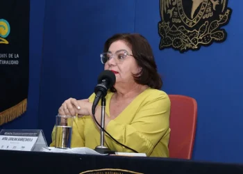 Rectora de la Universidad Intercultural de Colima imparte charla en la UNAM