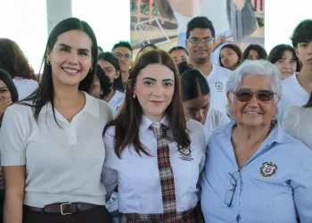 CON UNIBECA ROSI BAYARDO SE SUMA AL ESFUERZO ESTATAL Y FEDERAL EN FAVOR DE LA EDUCACIÓN