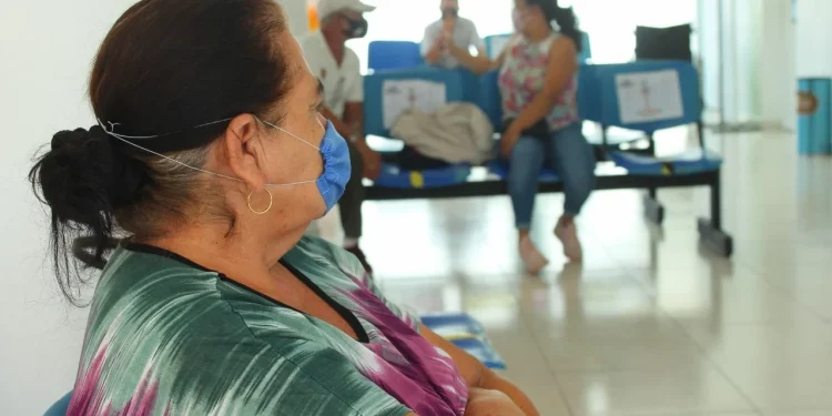 Alerta Salud Colima: personas adultas mayores y con enfermedades crónicas, más vulnerables al calor