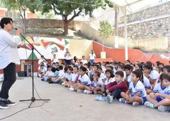 Brigada de Arte y Tradición de Cultura Colima llegó a estudiantes de Manzanillo