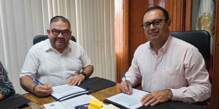 IEEA y Ayuntamiento de Tecomán firman convenio en beneficio de la población