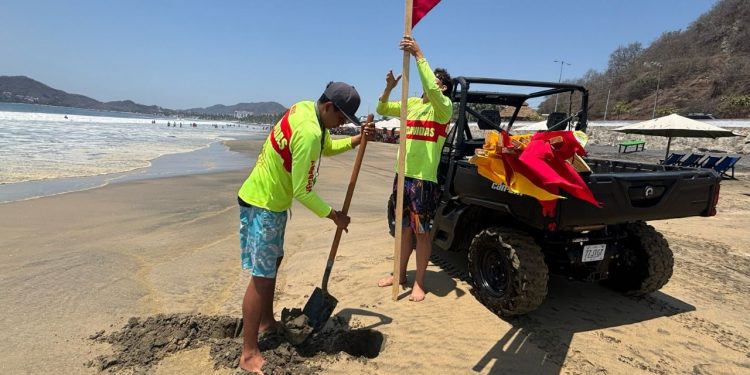 UEPC Colima con guardavidas en las principales playas; exhorta a vacacionistas a atender recomendaciones
