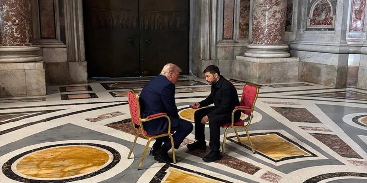 El encuentro de Trump y Zelenski en el Vaticano durante el funeral del Papa Francisco