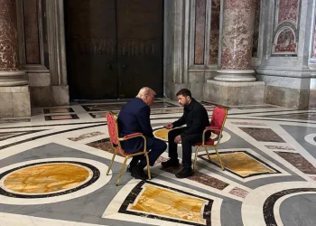 El encuentro de Trump y Zelenski en el Vaticano durante el funeral del Papa Francisco