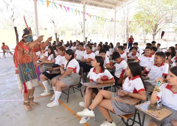 Cultura Colima lleva a Tepames las jornadas literarias en el ‘Mes del Libro’