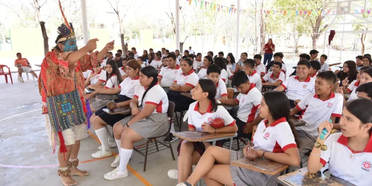Cultura Colima lleva a Tepames las jornadas literarias en el ‘Mes del Libro’
