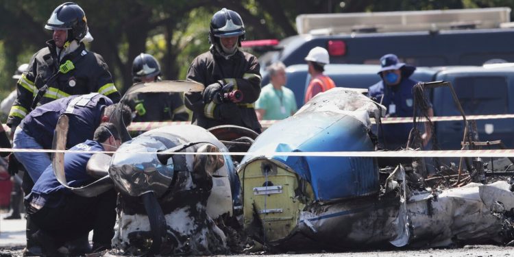 Avioneta se estrella al sur de Florida cerca de autopista