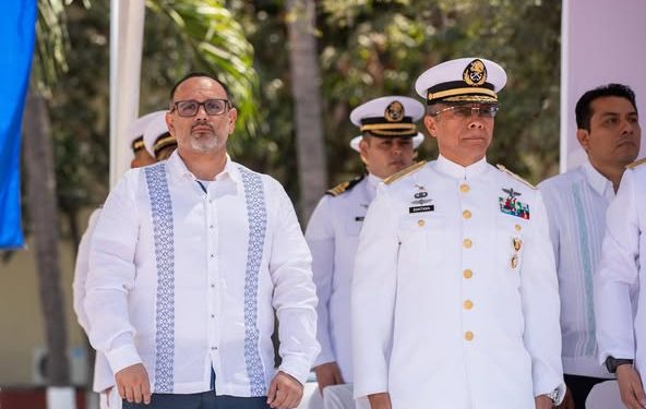 El titular de la Fiscalía General del Estado, Bryant Alejandro García Ramírez, asistió a la ceremonia conmemorativa por el CXI Aniversario de la Gesta Heroica del Puerto de Veracruz de 1914 FGE
