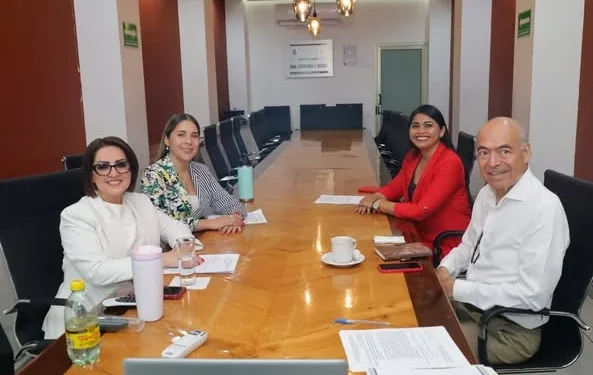 H Congreso del Estado de Colima. Llevan a cabo reunión para dictaminar varios incentivos fiscales en favor de las y los contribuyentes de Armería y Manzanillo.