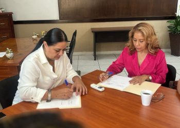 Trabajo Colima y Colegio de Peritos ratifican convenio para abatir rezago en las Juntas de Conciliación y Arbitraje