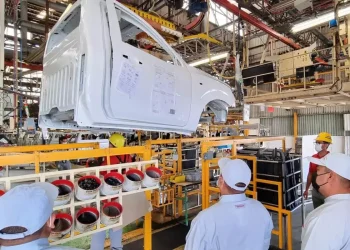 Nissan fabrica en México la pickup que exportará a toda América Latina