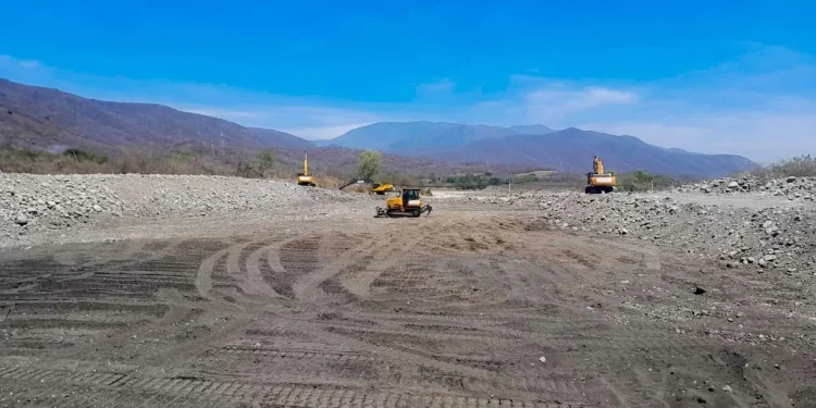 En Colima, Gobierno del Estado avanza en desazolve de ríos y arroyos, previo al temporal de lluvias