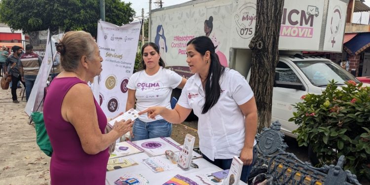 Instituto Colimense de las Mujeres brinda asistencia comunitaria a través de unidad móvil