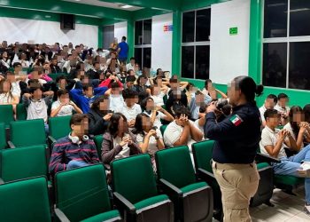 SSP imparte charlas en bachillerato de la Universidad de Colima