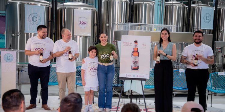 Indira Vizcaíno, Rosi Bayardo y Cervecería de la Costa presentan la cerveza ‘Manzanillo 200’, que honra al municipio porteño