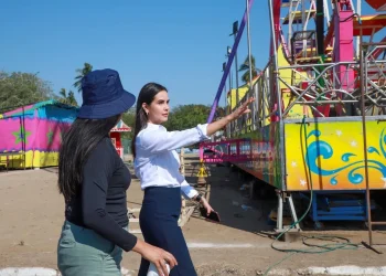 Rosi Bayardo supervisa instalaciones de las Fiestas de Mayo