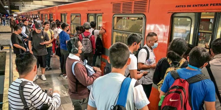 Usuarios denuncian piquetes con somníferos mientras viajan