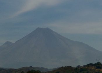 Volcán de Colima registró 6 sismos y 8 derrumbes en la última semana; permanece en ‘semáforo verde’