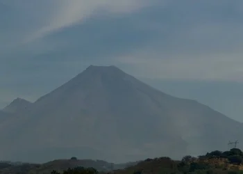 Volcán de Colima registró 6 sismos y 8 derrumbes en la última semana; permanece en ‘semáforo verde’