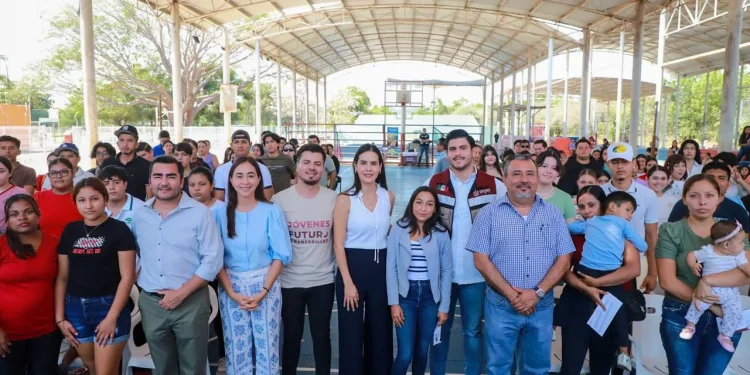 Jóvenes Construyendo el Futuro rescata a las juventudes del abandono: Rosi Bayardo