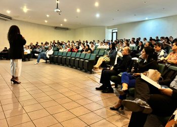 Capacitan y actualizan a personal del Sector Salud en Colima, en atención integral del VIH