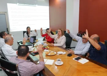 H Congreso del Estado de Colima. Llevan a cabo reunión extraordinaria No.32 de la Junta de Gobierno y Coordinación Política (JUCOPO) de la LXI Legislatura Local