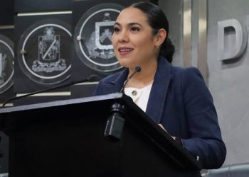 H Congreso del Estado de Colima. La Gobernadora del Estado, Indira Vizcaíno da su reconocimiento y eterno agradecimiento a todas y todos los maestros