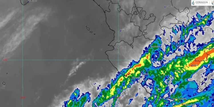 UEPC permanece atenta ante la evolución de baja presión en el Pacífico, para apoyar a la población colimense