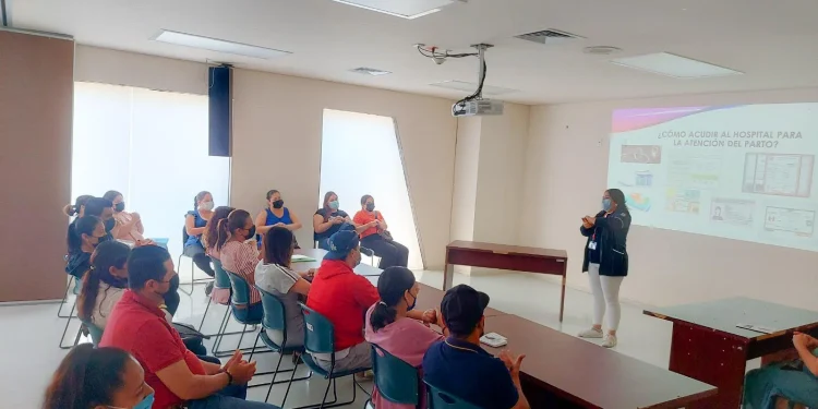 Promueve IMSS Colima Tour obstétrico para embarazadas y sus acompañantes