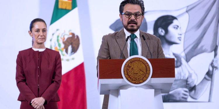 Zoé Robledo felicita a 121 mil 696 enfermeras y enfermeros del IMSS; destaca su protagonismo en la atención médica