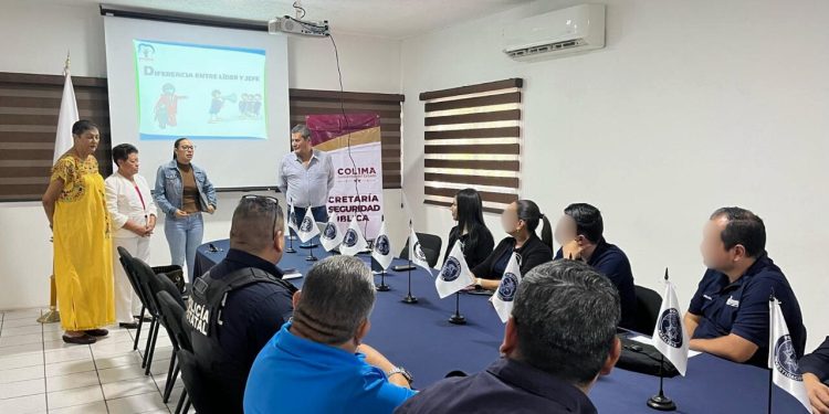 Unidad de Género de SSP Colima capacita a mandos policiales en liderazgo y no violencia