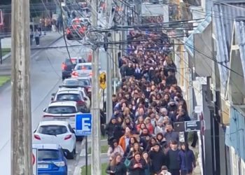 Sismo de 7.5 sacude Puerto Williams en Chile; hay alerta de tsunami