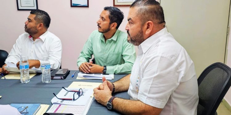 7 escuelas privadas se unen al IEEA para combatir el analfabetismo en Colima