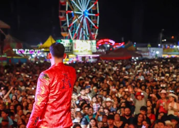 Con más de 50 mil personas cierra La Arrolladora Banda el Limón las Fiestas de Mayo 2025