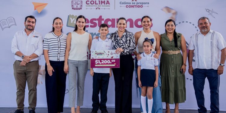Más de 3 mil estudiantes de Manzanillo reciben Mi ColiBeca para Empezar este lunes, en eventos encabezados por la gobernadora